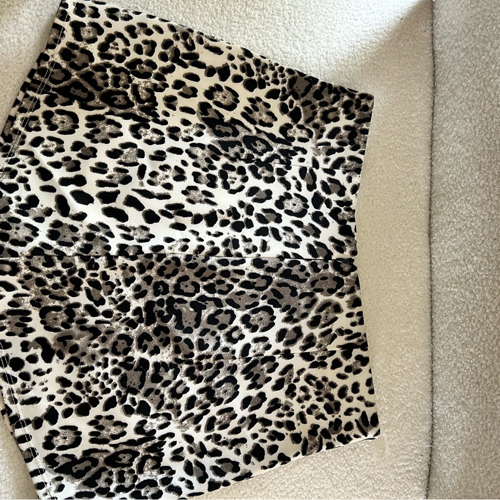 Leopard Skort - Picture 2 of 3